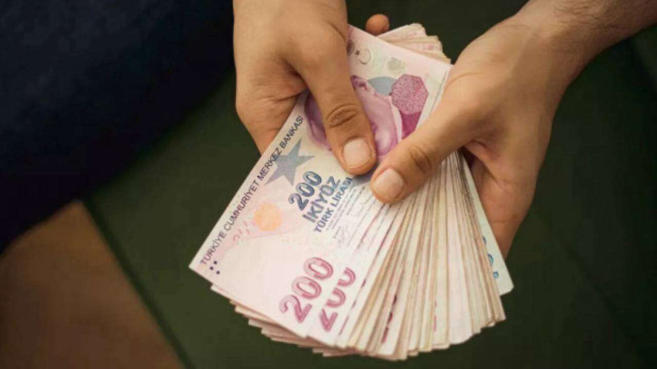 EYT'yi kaçıranlara yeni umut: 2000-2008 arası sigortalılara kademeli emeklilik masada, TBMM'ye 6 maddelik önerge sunuldu! 12